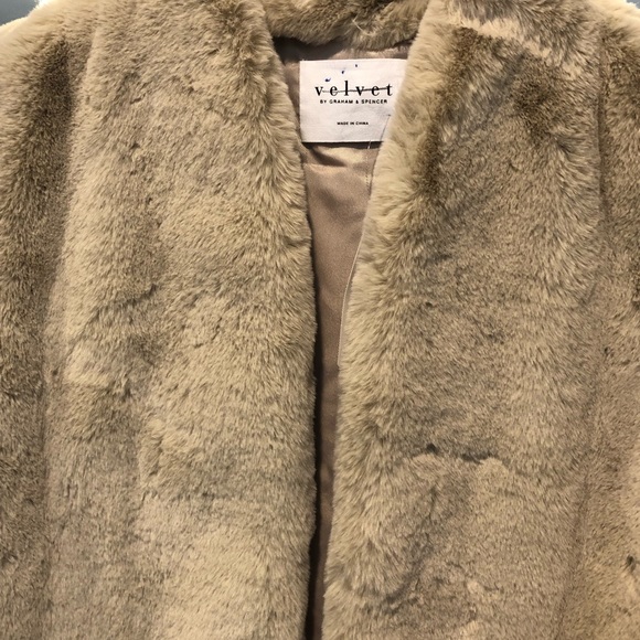 Velvet by Graham & Spencer Chelle Faux Fur Vest - Picture 9 of 9